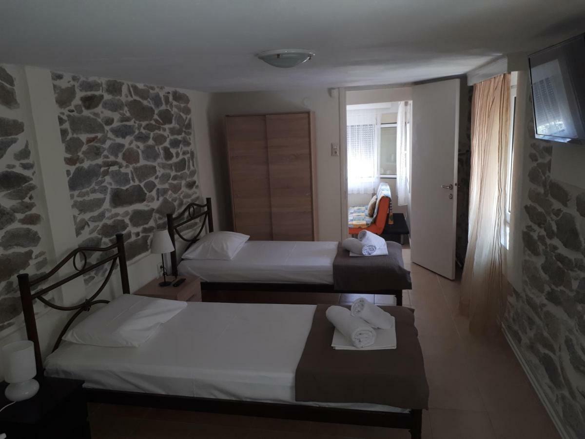 Efthimis Rooms Cavala Exterior foto